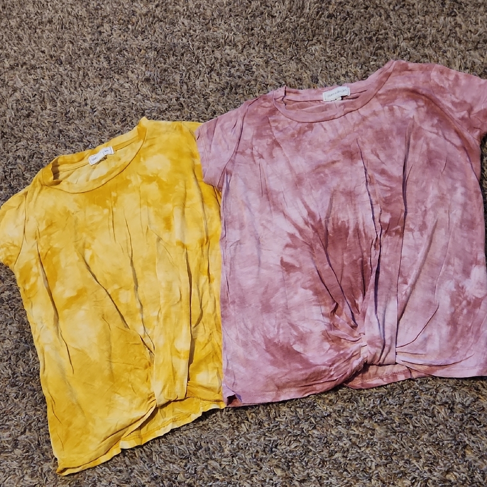 $3/Bundled- Tie Dye Shirts 💛🤎